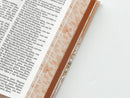 Biblia letra grande 12 puntos rv1960 tapa dura primevera coral eslastico