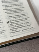 Biblia RVR60 Tamaño manual con broche y asa. Floral Estampado