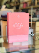 Bíblia para Mujer letra grande 11 puntos portatil  rv1960 cierre Jean rosa índice