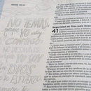 Biblia Reina Valera 1960 de Apuntes, Gris y Floreado Tela Impresa 8 puntos