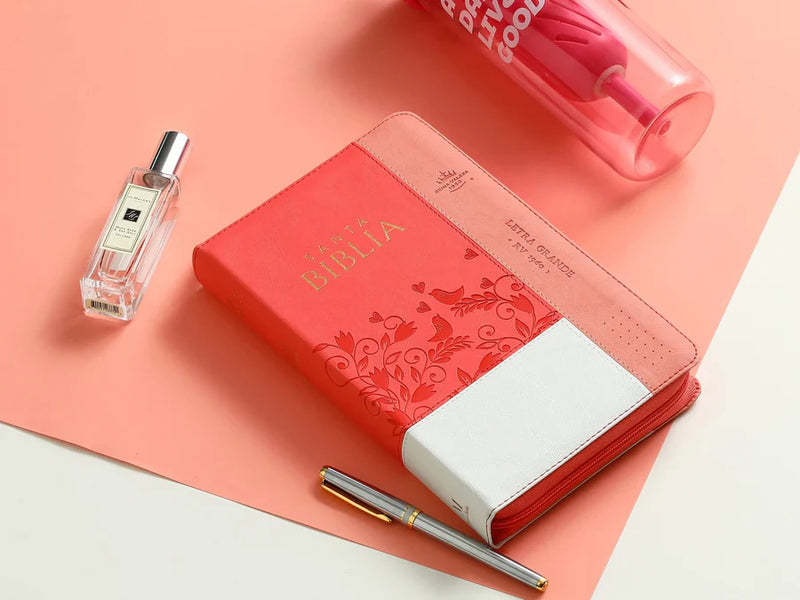 Biblia con Cierre Letra Grande 12 puntos para Mujer RV1960 imit piel blanco y coral pájaros con índice