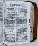 Bíblia riena Valera 1960 letra grande 11 puntos  portatil con cierre y índice