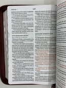 Biblia letra grande 12 puntos  tamaño manual rv1960 cierre café marron  con índice