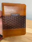 Bíblia tamaño bolsillo Reina Valera 1960 con índice cierre café