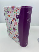 Biblia para jovencitas tamaño portátil letra grande 11 puntos mariposa lila