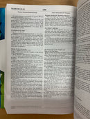 Bíblia bilingüe Nvi bilingual Bible new international version tapa dura