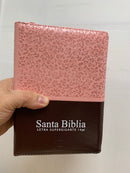 Bíblia de letra gigante pra mujer  reina Valera 1960  cierre rosa marrón 14 puntos