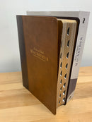 Bíblia de estudio MacArthur Nbla letra grande piel imitación con índice