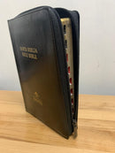BIBLIA BILINGÜE TAMAÑO MANUAL REINA-VALERA 196O/ KING JAMES NEGRO CON ÍNDICE CIERRE