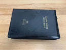 BIBLIA BILINGÜE TAMAÑO MANUAL REINA-VALERA 196O/ KING JAMES NEGRO CON ÍNDICE CIERRE